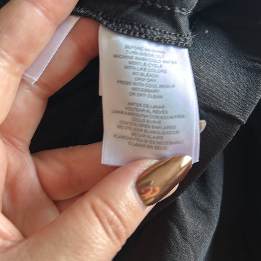 Anne Klein Black Skinny Pants - 1X - Picture 4 of 5